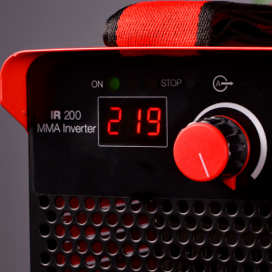 Инвертор сварочный FUBAG IR 200 в Якутске фото